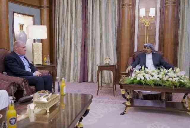 الزُبيدي يكشف السبب الرئيسي وراء التهديدات الحوثية .. ويؤكد : يدنا ممدودة للسلام بشرط