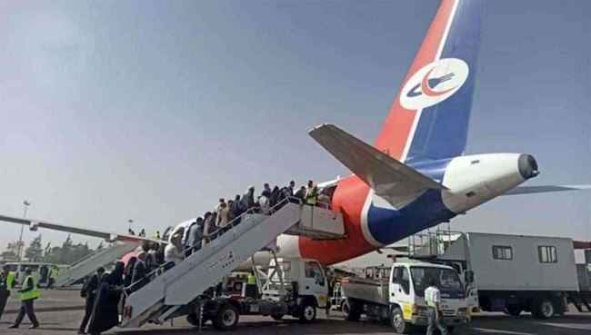 إقلاع طائرة تقل 280 راكب من مطار صنعاء الدولي إلى الأردن.. دليل قوي يؤكد التمديد