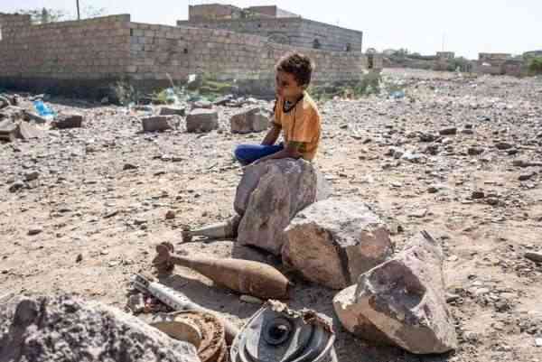 وكيل محافظة الحديدة: الألغام تسببت في سقوط 1800 قتيل وجريح