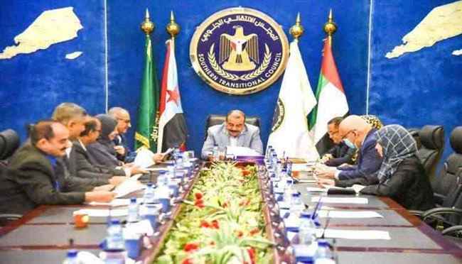 رئاسة الانتقالي توجه تحذيران بشأن اتفاق الرياض