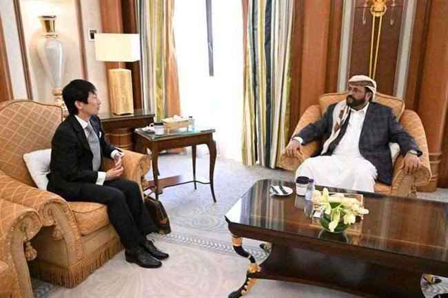 مجلس القيادة الرئاسي لديه خيارات متاحة للتعامل مع تهديدات الحوثي