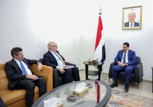 الحكومة اليمنية : مجلس الرئاسة حريص على السلام