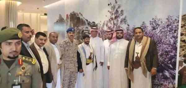 شاهد وفد الحوثيين يصل سجون السعودية