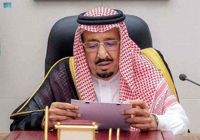 ملك السعودية: ندعم وقف إطلاق النار في اليمن ومحادثات بين الحكومة والحوثيين