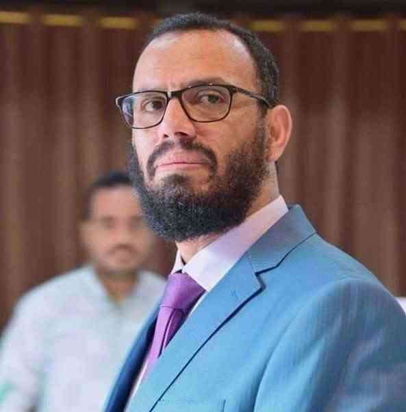 هاني بن بريك يظهر مع قيادي بالحراك التهامي ويؤكد : نحن وانتم في خندق واحد