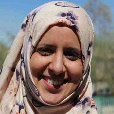 منشقة عن الحوثيين: الحوثي يطالب بحرية التنقل ويحرم الشعب منه برا وجوا