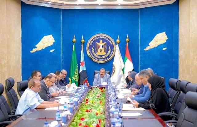 الانتقالي الجنوبي يطالب بسرعة إلغاء كافة التسهيلات المترتبة على اتفاقي ستوكهولم والهدنة الأممية