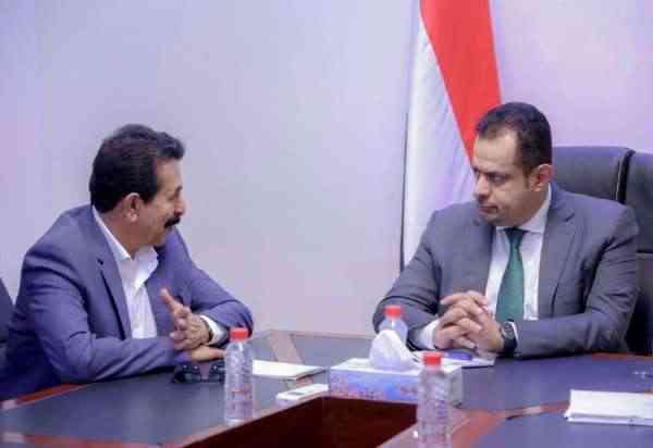 أول لقاء بين رئيس الوزراء ومحافظ الجوف الجديد