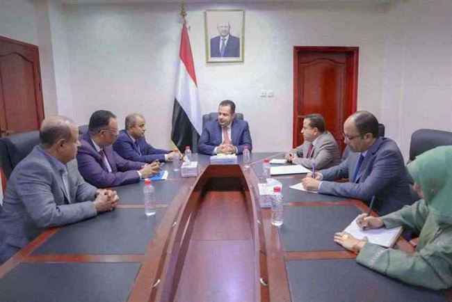 الحكومة اليمنية أمام مهمة الإصلاحات الضريبية والجمركية