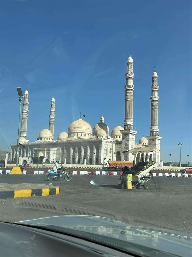 مصري مشهور يزور صنعاء ويكشف ما تعرض له من قبل الحوثيين ويصفهم بالزبالين.. فضحهم