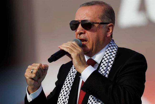 أكاديمي يمني يحرج أردوغان: فليرسل المسيرات التركية حان وقت الأفعال لا الكلمات