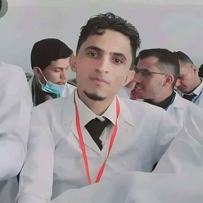 محكمة ذمار تصدر حكم بإعدام قاتل الدكتور جمعان السامعي