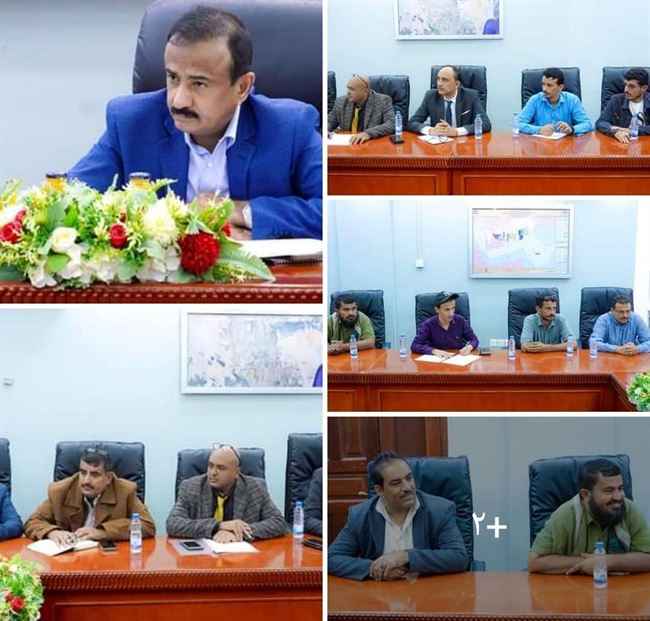 تحرك لابن الوزير لتشغيل مطار عتق الدولي وتوقيع عقود ثلاثة مشاريع في التعليم والزراعة