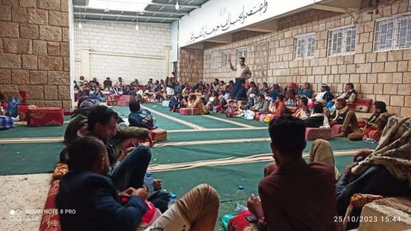 لحج.. قوات الإخوان في المقاطرة تفجر غضب الأهالي وتنذر بثورة قبلية