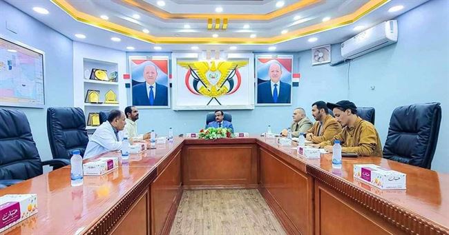 الوزير يناقش سبل النهوض بالخدمات الطبية في هيئة مستشفى شبوة