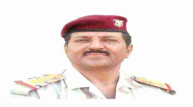 قائد الواء 30 مدرع  ينهب رواتب منتسبي اللواء بحجة الصرف على الجبهات