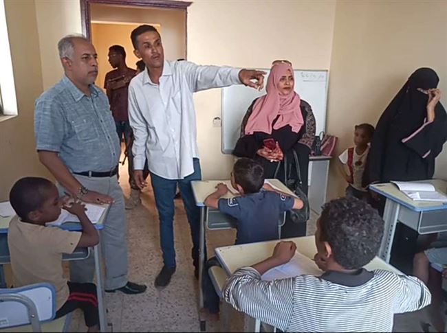 محلي البريقة يتفقد دار رعاية الأحداث ومركز التكافل الإجتماعي بالمديرية