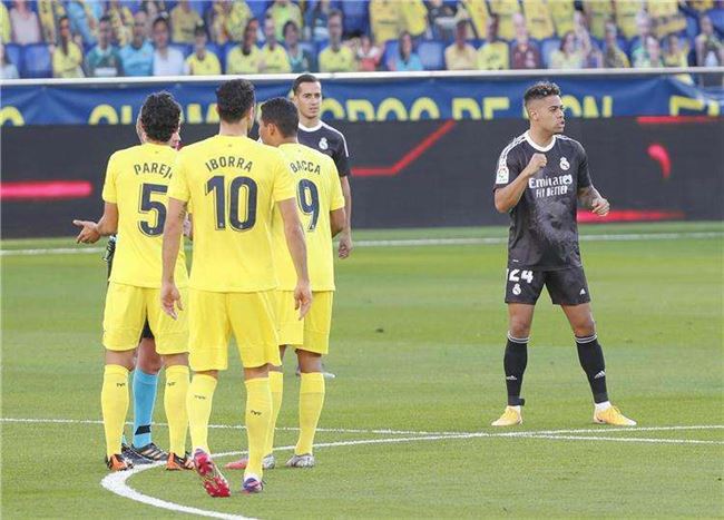 ريال مدريد يتعثر مرة اخرى  ويسقط في فخ التعادل أمام فياريال