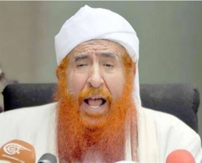 شاهد .. الزنداني في فيديو جديد يجهش بالبكاء من أجل قطر وسلمان يصفه بالكائن "المقزز"