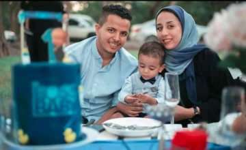تهديدات الحوثي وأسلوب القاعدة .. من استهدف الصحفي محمود العتمي وزوجته في عدن ؟!