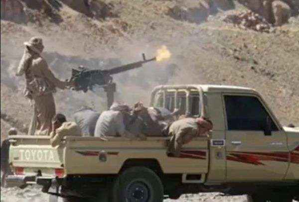 الأوضاع لا تزال متوترة .. اشتباكات عنيفة بين قبائل ذو محمد والحوثيين في الجوف