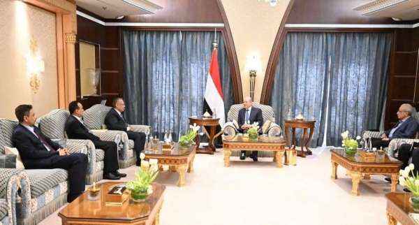 الرئيس العليمي يلتقي رئيس مجلس الشورى ونتائج القمتين العربية والمناخية