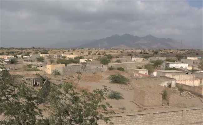 مسلح حوثي يقتل ممرضة في الحديدة عقب ابتزازها بصورها