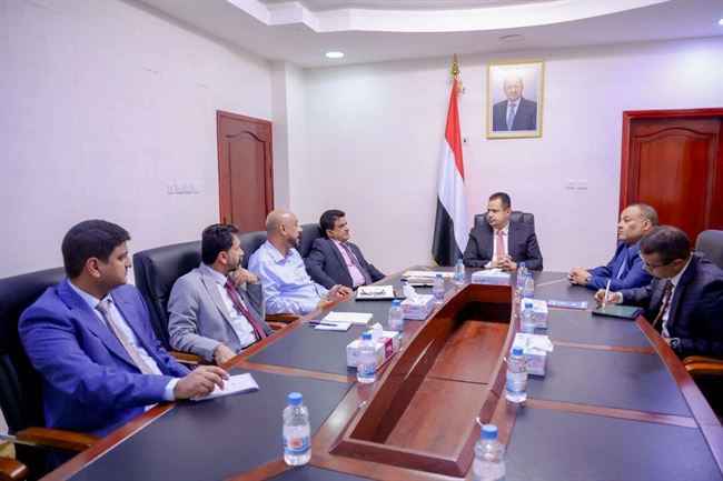 عبدالملك يؤكد ضرورة استكمال تدابير السلامة والحماية في مختلف المنشئات النفطية