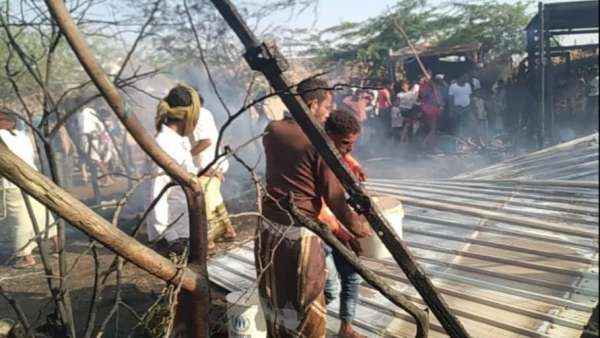 حريق جديد يلتهم عددا من خيام النازحين في الخوخة