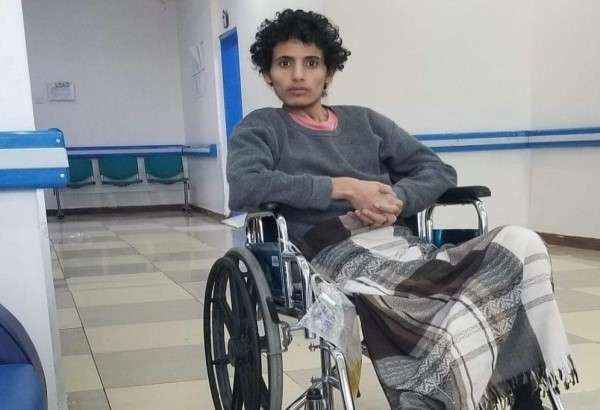 يطالبهم 7 مليون ريال.. مستشفى في صنعاء يحتجز مريضا ووالدته منذ سبعة أشهر
