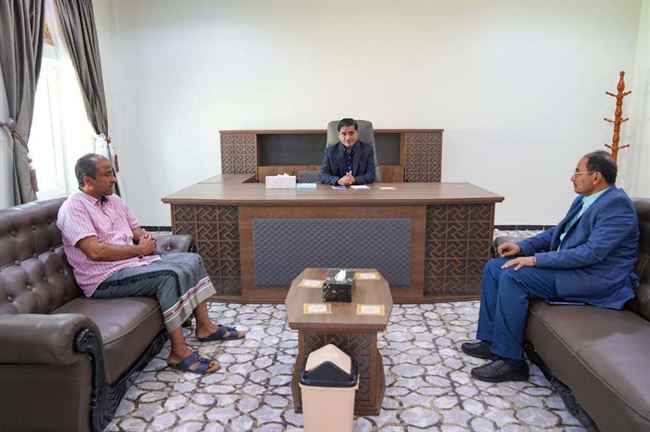 البحسني يحث التجار على مراعاة المواطنين في الأسعار