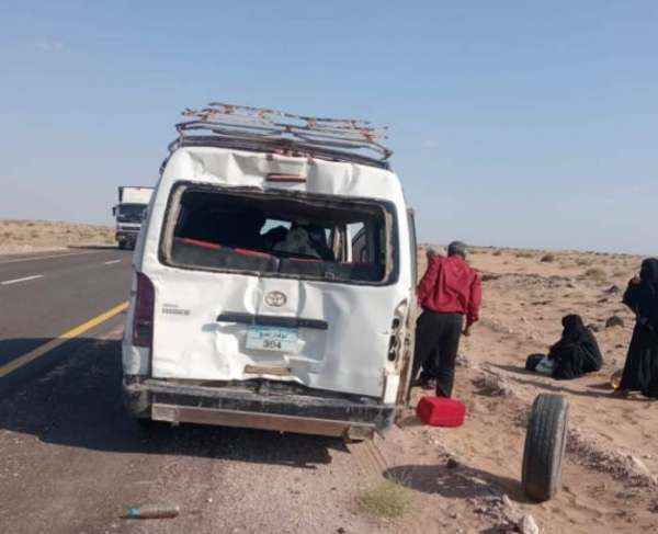 طاقم أكاديمي يتعرض لحادث مروري مروع في لحج