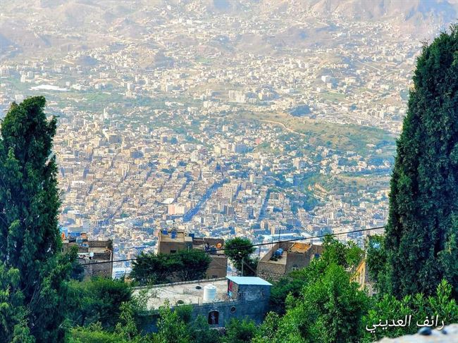إغلاق مكتب مالية صبر الموادم للاسبوع الثاني بسبب إطارات طقم قيادي إخواني