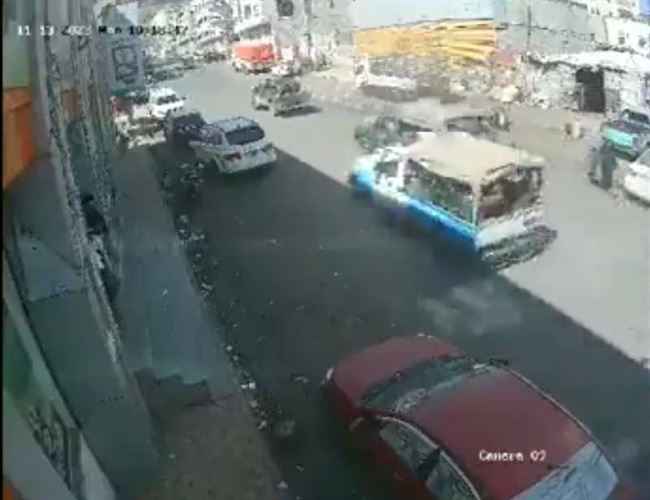 فيديو.. أول تحرك حكومي بعد محاصرة الحوثي لمنزل رجل أعمال كبير بـ30 طقم في صنعاء