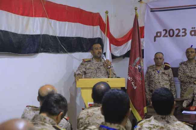 رئيس أركان القوات المسلحة يبشر اليمنيين بـ: نحن على موعد مع النصر
