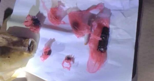 الارتباك يفضح مروج مخدرات أمام رجل أمن في عدن