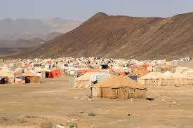 الحـ ـوثيون يجبرون أكثر من 9300 أسرة على النزوح منذُ بداية العام الجاري