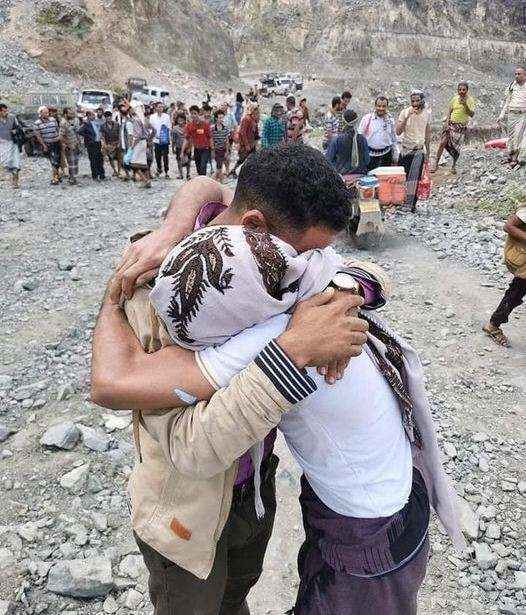 صفقة جديدة.. تبادل أسرى بين الإخوان والحوثيين في تعز