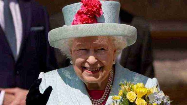 الصحف البريطانية تكذب إشاعة وفاة الملكة إليزابيث