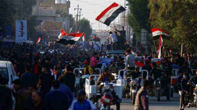أعداد كبيرة من المتظاهرين بساحة التحرير في بغداد