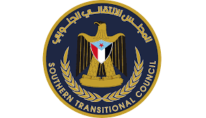 قيادي في الانتقالي يكشف عن أبرز المتآمرين على التحالف والجنوب