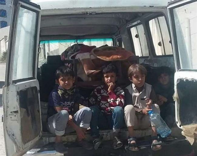 نشطاء يجددون التحذير من التلاعب بقضية قتل إمرأة أمام أطفالها في إب