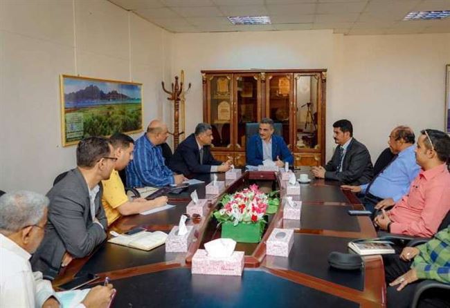 لملس يستعرض ترتيبات استقبال الحكومة الجديدة بعدن