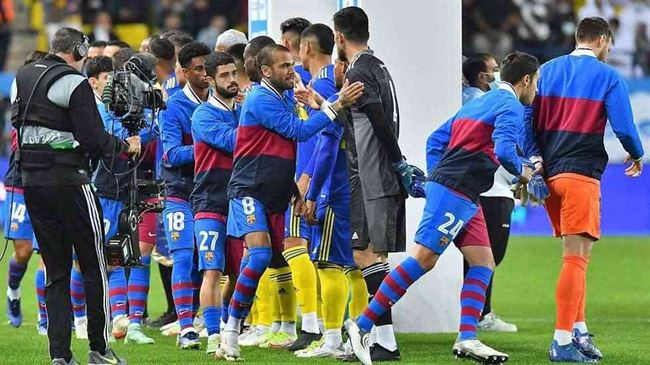 بوكا جونيورز يتوج بكأس مارادونا على حساب برشلونة