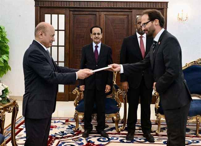 الرئيس العليمي يتسلم أوراق اعتماد السفير السويسري الجديد