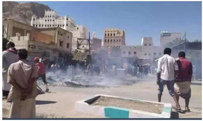 شلل تام في وادي حضرموت.. والانتقالي يصف المنطقة العسكرية بالأولى بالإرهابية