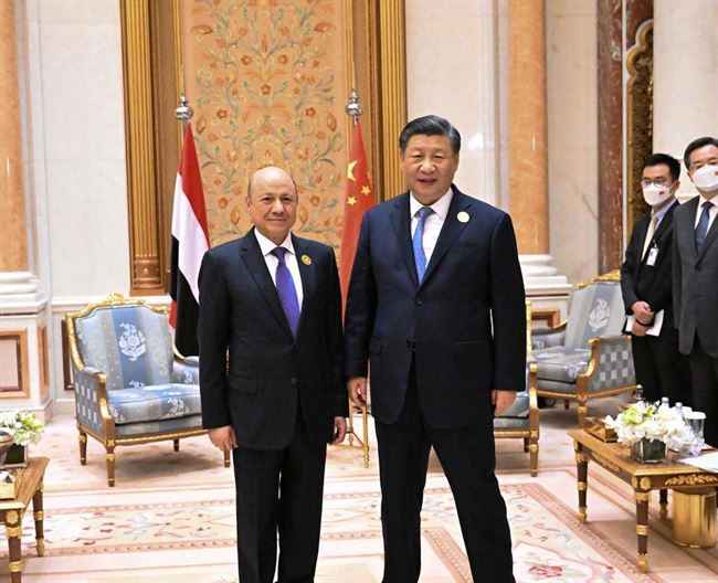 بالصور والتفاصيل.. الرئيس العليمي في لقاء هام مع نظيره الصيني