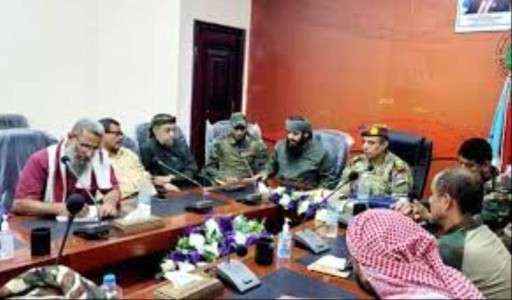 لجنة هيكلة القوات الأمنية والعسكرية تلتقي قيادة الحزام الامني في عدن