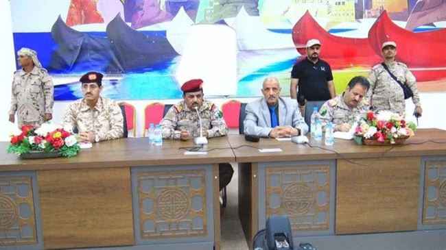 لجنة هيثم قاسم تواصل تحركاتها ميدانياً في عدن بحضور الداعري