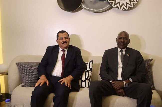 وزير الدفاع الداعري في زيارة رسمية إلى السودان